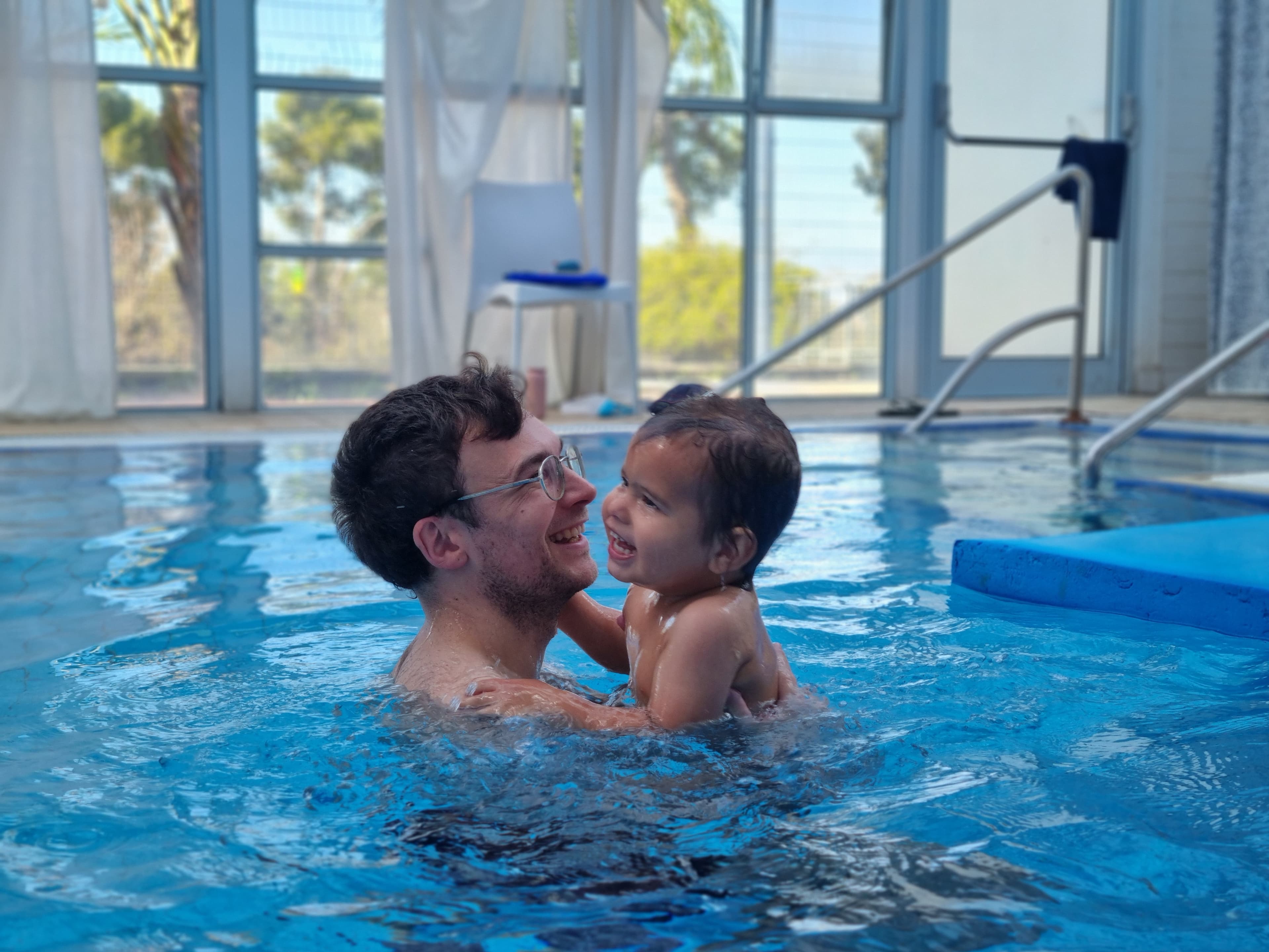 שחיית ילדים ופעוטות במולטיפול ברקאי — תמונה 2